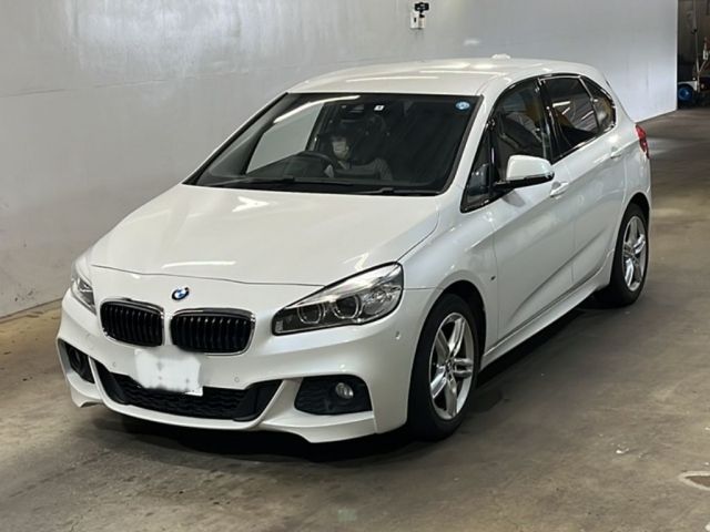 4322 Bmw 2 series 2A15 2017 г. (KCAA Fukuoka)